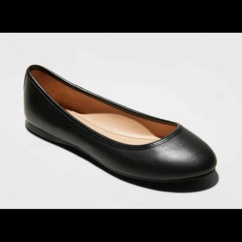 Women's Everly Faux Leather Round Toe Ballet Flats
